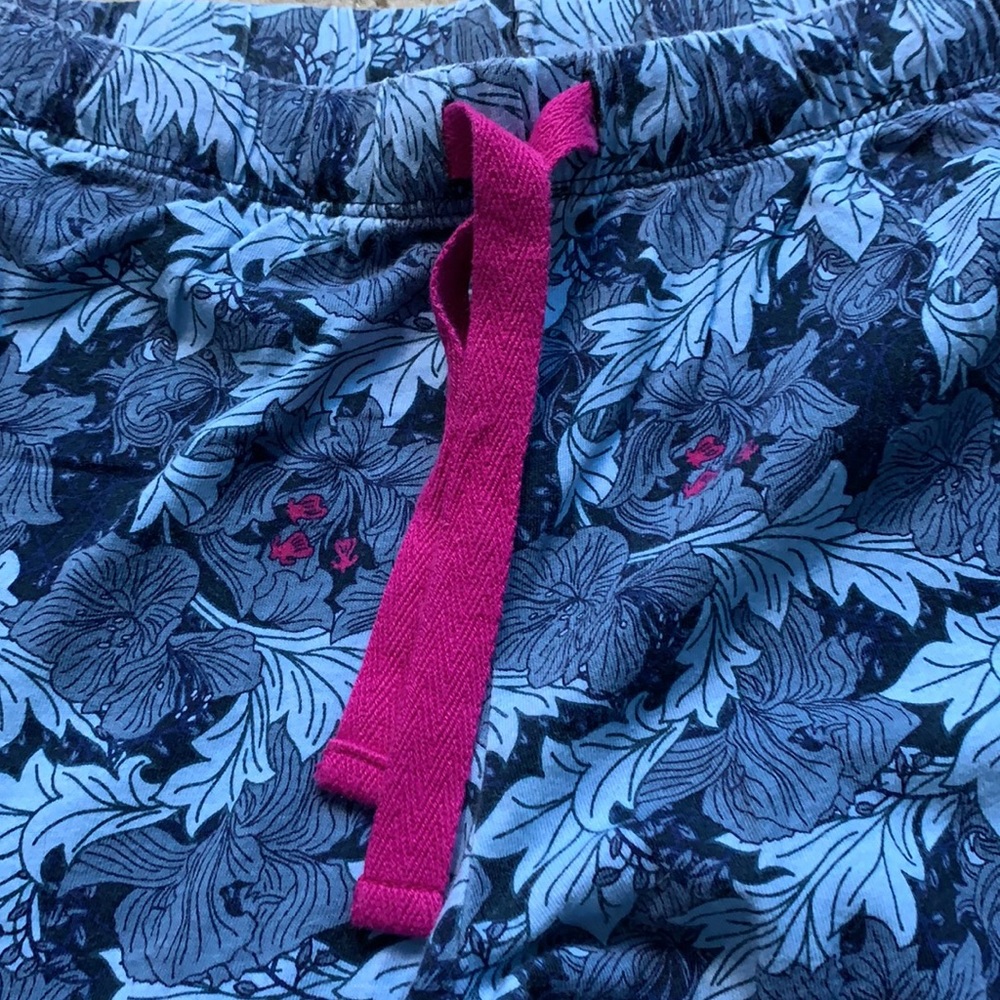 Women’s Pyjama Pants - Picture 3 of 4